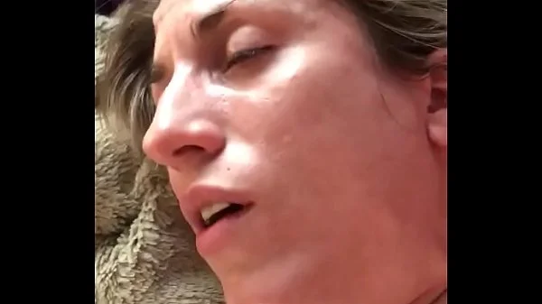 MILF’s bubbly cream pie and queef