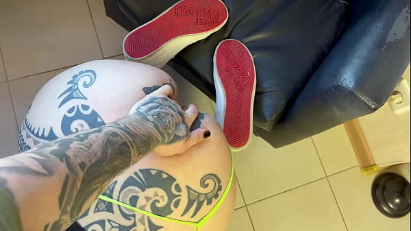 Bella Eller Anal Fisting