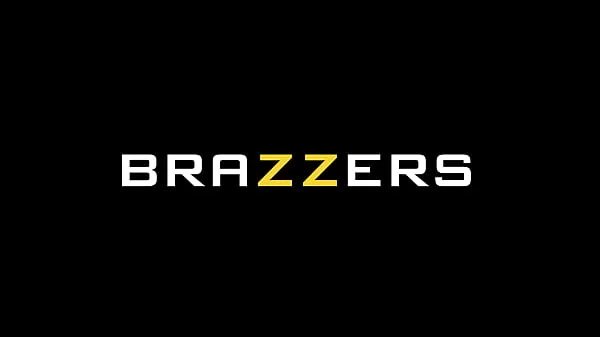 Hot Nurse Cheats Her Stress Away.Yasmina Khan / Brazzers  / stream full from www.zzfull.com/ups