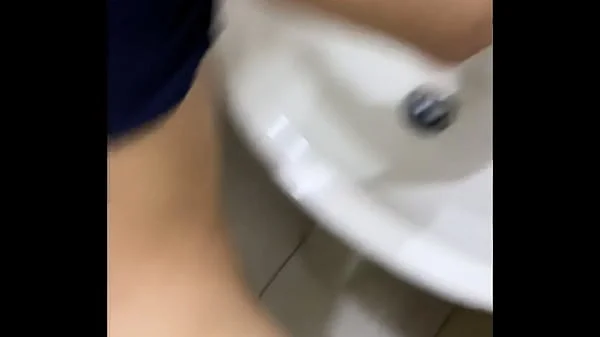 Me la Cojo Rápido en el Baño, la acabo de conocer en una FIESTA y me la cojo en el baño de la discoteca
