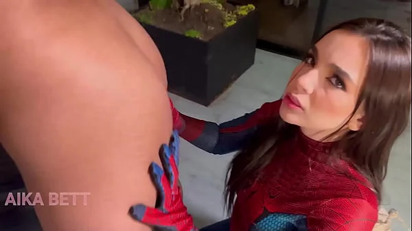 Mary jane will give her wet pussy for saving her life!