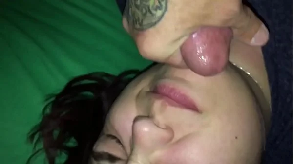 Amateur GF Sucks Balls Gets Facial