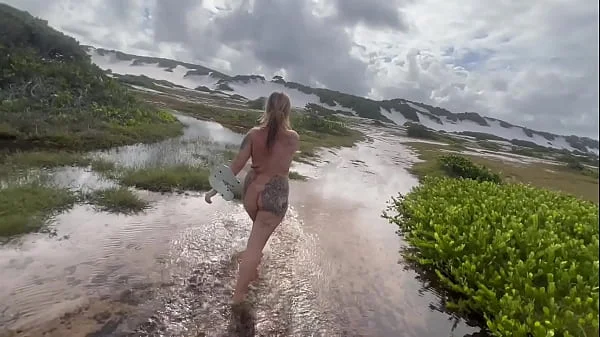Fui fazer Putaria com minhas amigas gostosas em um deserto de areia