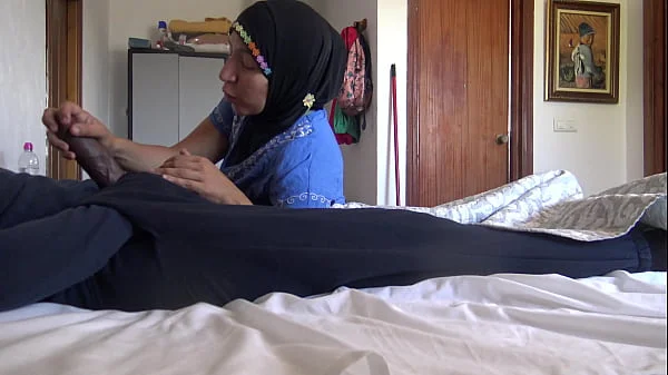 A Muslim maid is disturbed when she sees his big black French cock