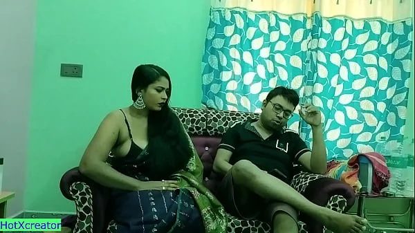 Desi Bank Officer fucking beautiful Bhabhi! Reality Sex