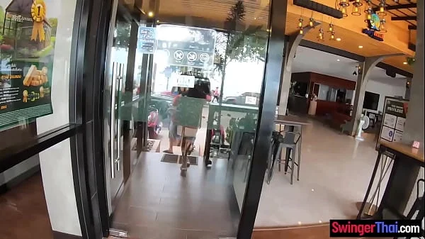 Amateur Asian teen beauty fucked after a coffee Tinder date