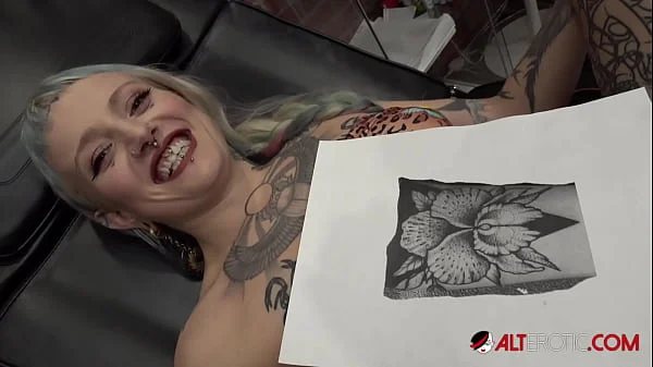 River Dawn Ink sucks cock after her new pussy tattoo