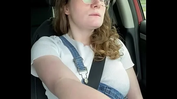 Nerdy Country Girl Rubs Herself in her Car